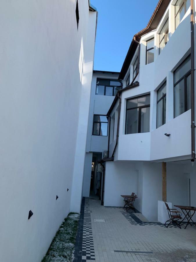Hotel Aleea Teilor Cîmpulung Exterior foto